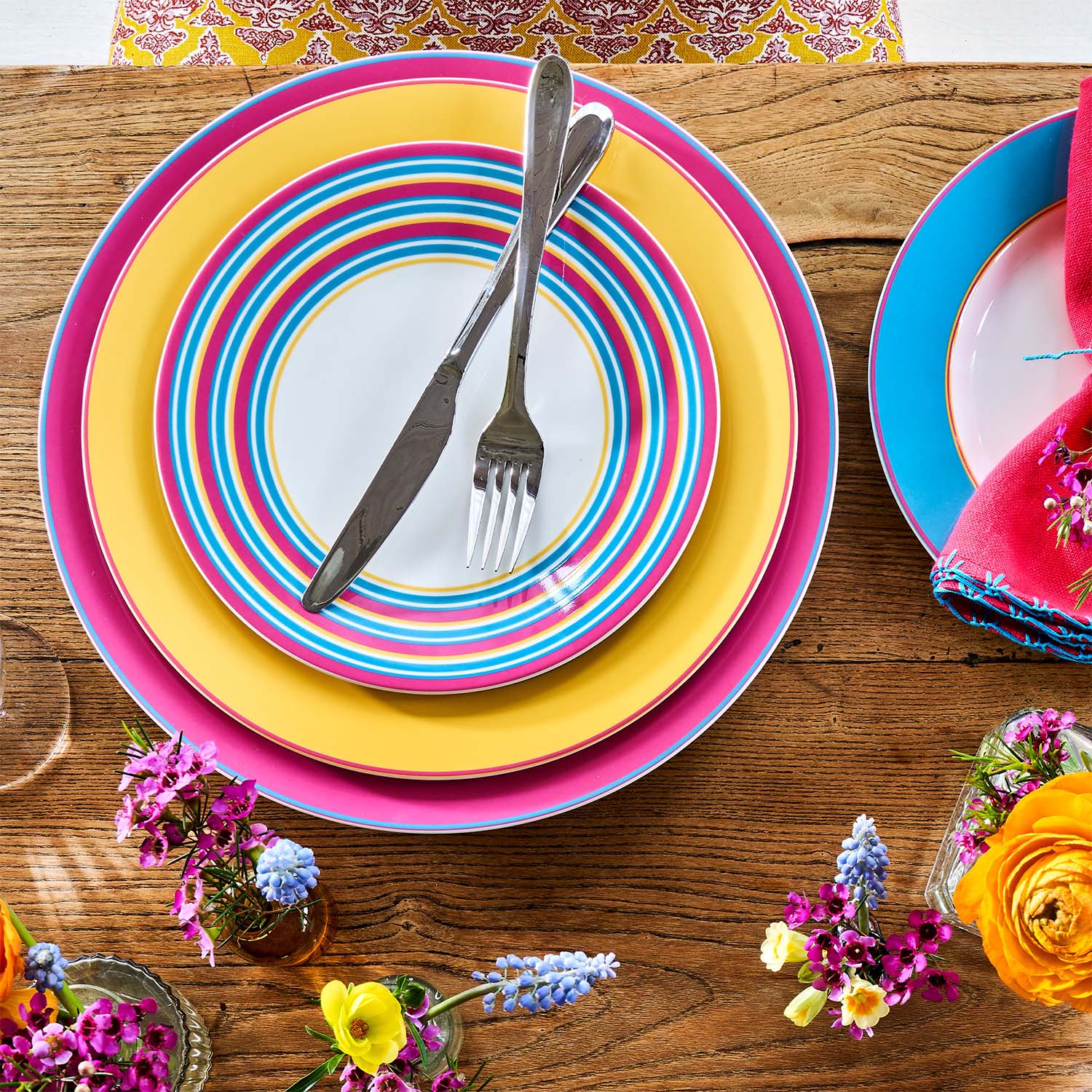 Kit Kemp Calypso Charger Plate - Pink image number null